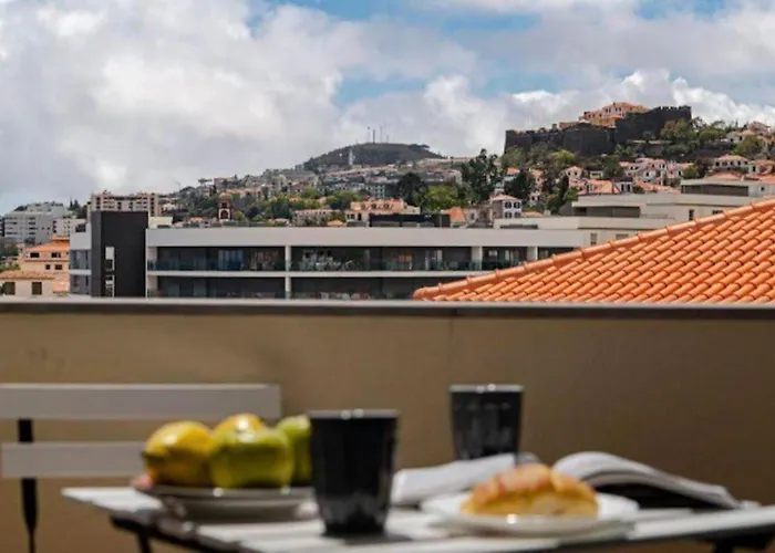Luxury View Apartament Funchal Ii *
