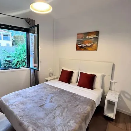 Luxury View Apartament Funchal Ii * Funchal (Madeira)